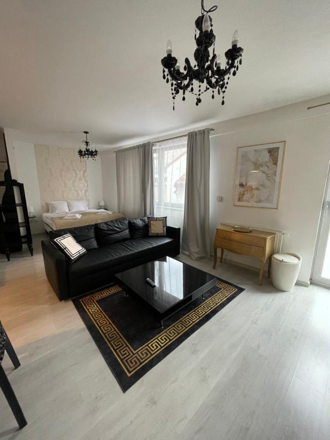 Zara Luxury Apartments The Absolute Center Of Žilina Buitenkant foto
