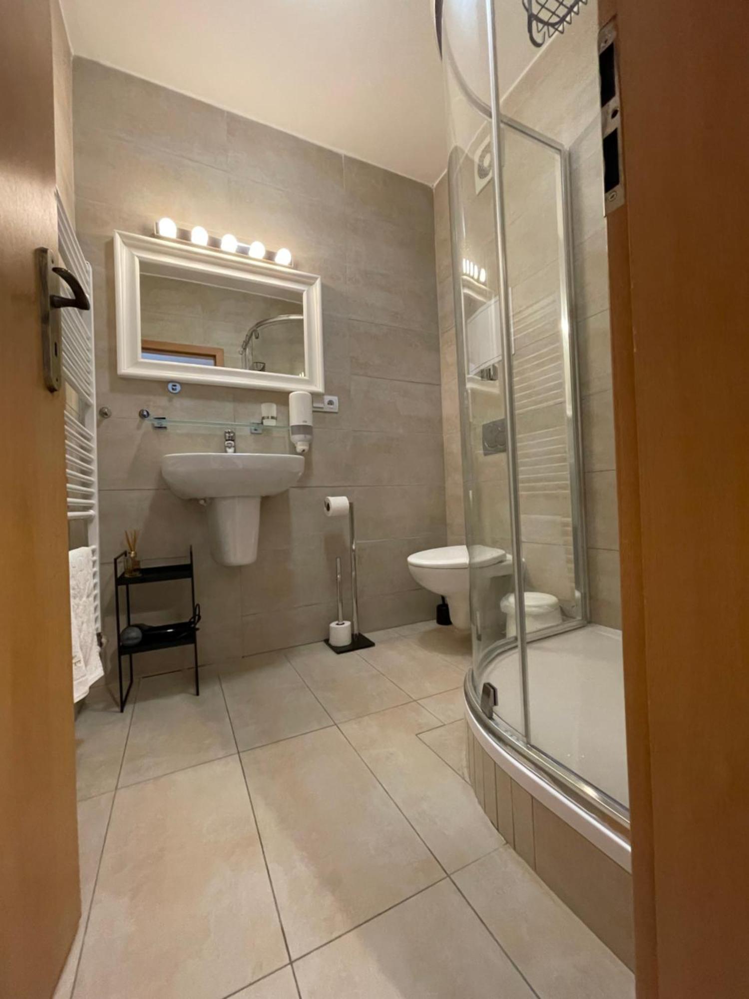 Zara Luxury Apartments The Absolute Center Of Žilina Buitenkant foto