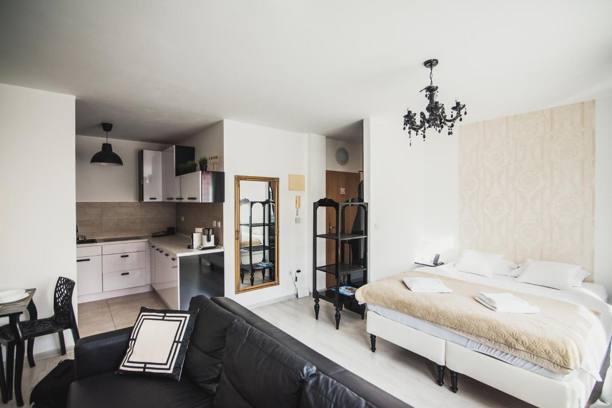 Zara Luxury Apartments The Absolute Center Of Žilina Buitenkant foto