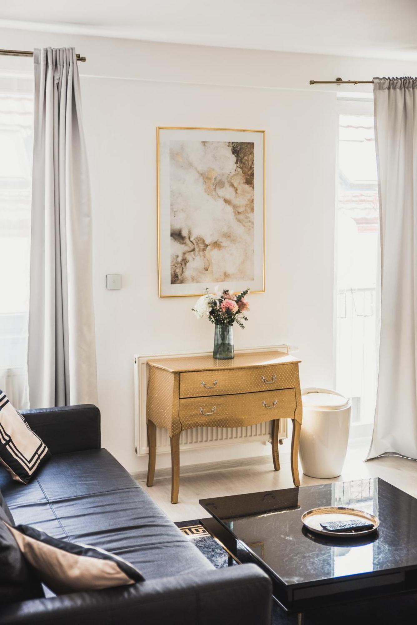 Zara Luxury Apartments The Absolute Center Of Žilina Buitenkant foto