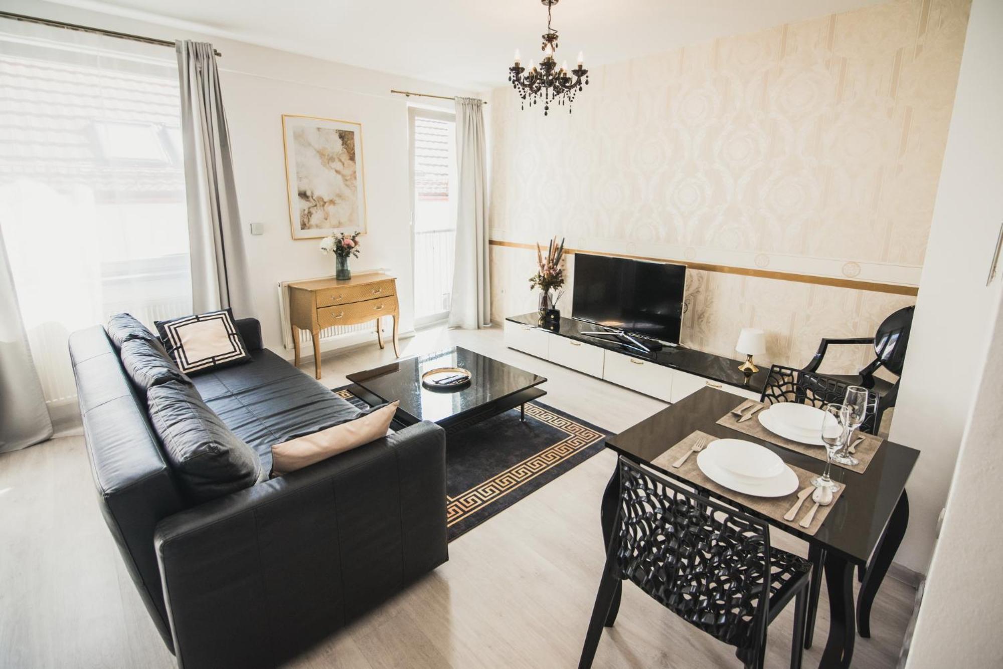 Zara Luxury Apartments The Absolute Center Of Žilina Buitenkant foto