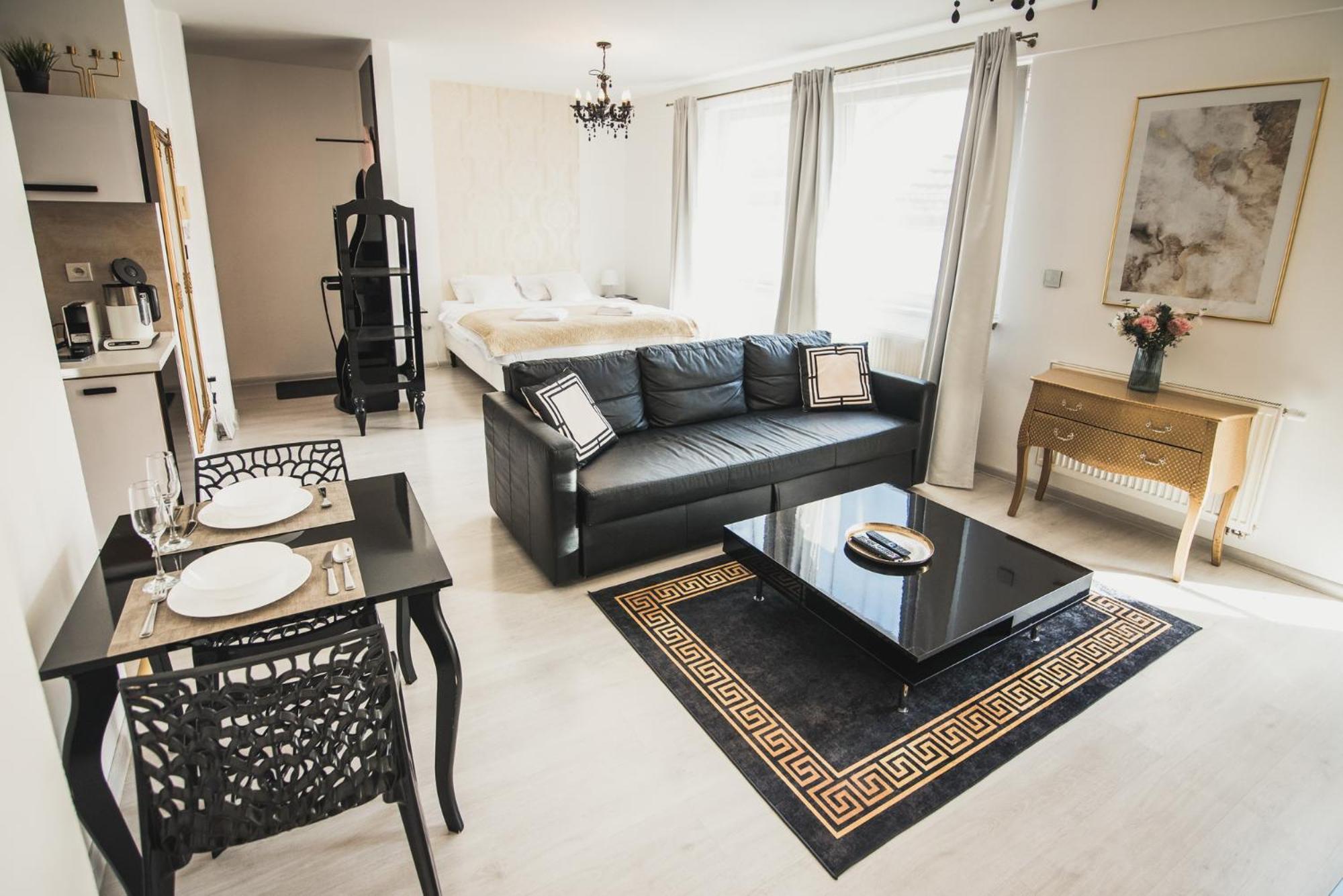 Zara Luxury Apartments The Absolute Center Of Žilina Buitenkant foto